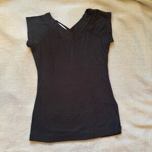 black BDG v neck tee